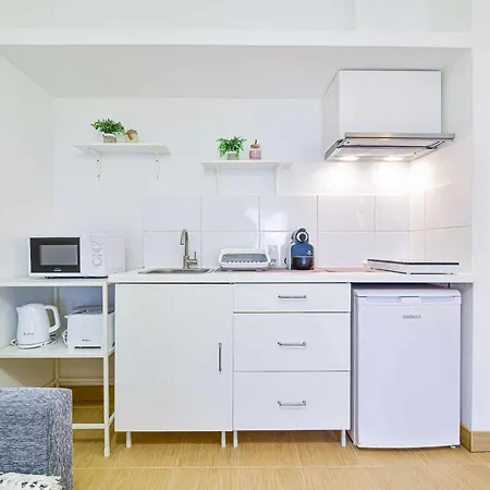 Estudio Solar A By Mtphomes * 알부페이라